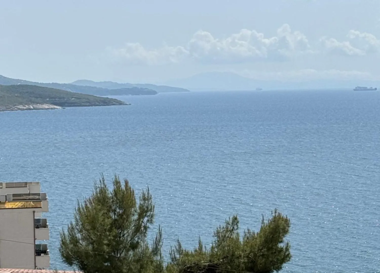 Modern Sea View Apartment Sarandë